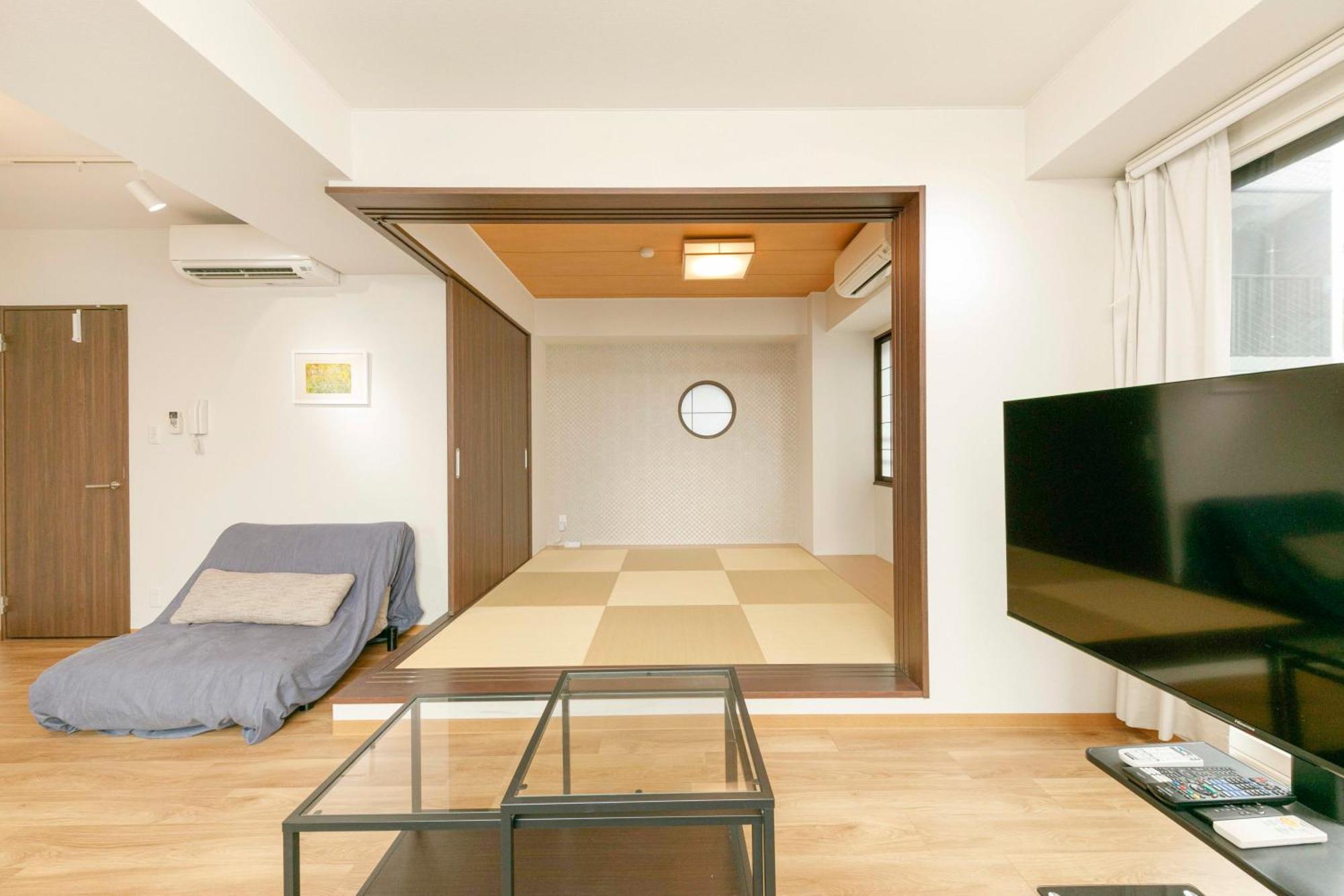 Gamadas Bld Tokyo Camera foto